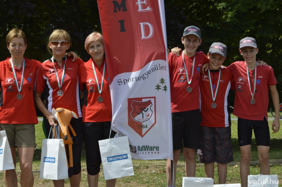 Az ezüstérmes váltó csapat tagjai - Fotók: Bálint Mónika