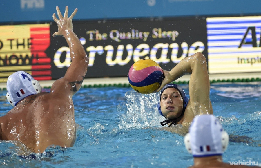 A francia Logan Piot (b) és Zalánki Gergő - MTI Fotó: Czagány Balázs