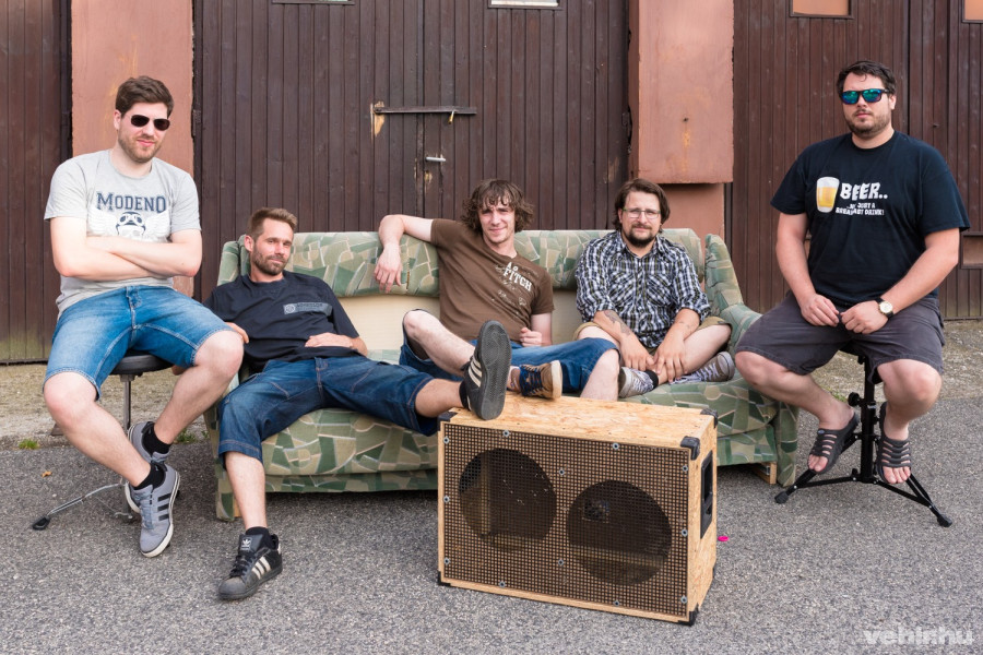 Az MMC: Varga János, Szikszai Tamás, Nagy Attila, Molnár Levente és Krajcsi Balázs