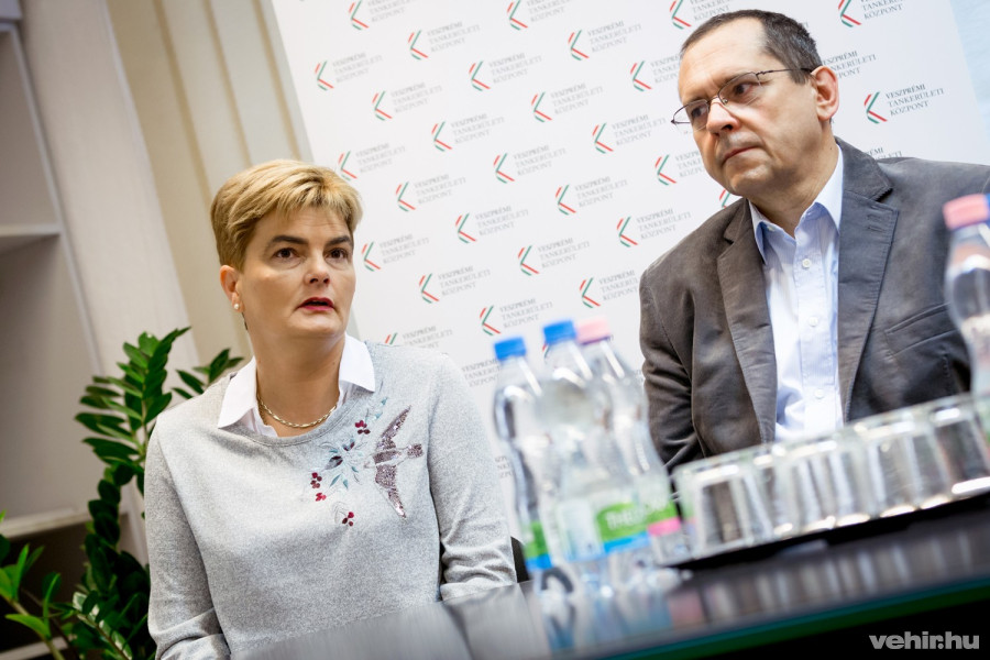 Bódayné Koronczai Judit (Öskü), Fehér Csaba (VKK)