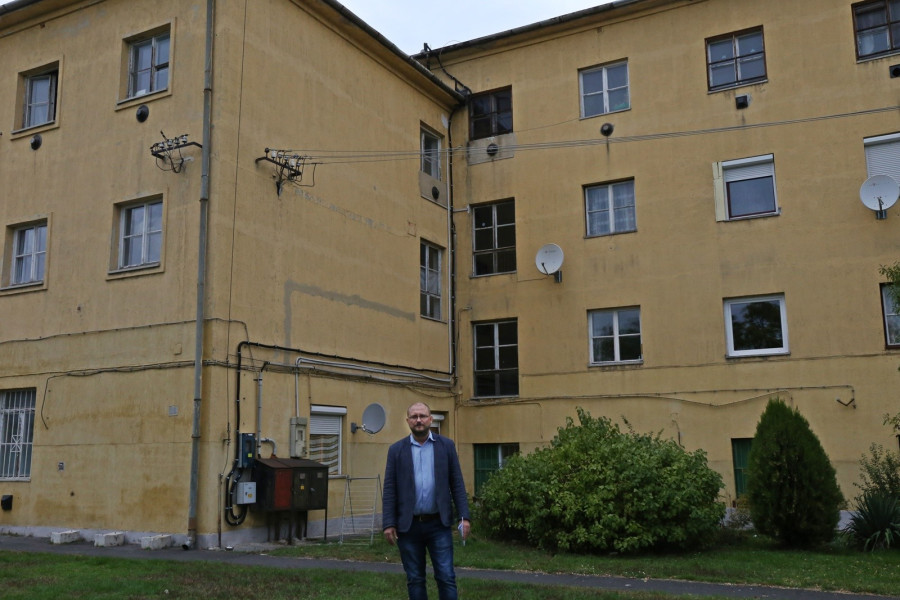 Ebben az épületben lesznek munkásszállások