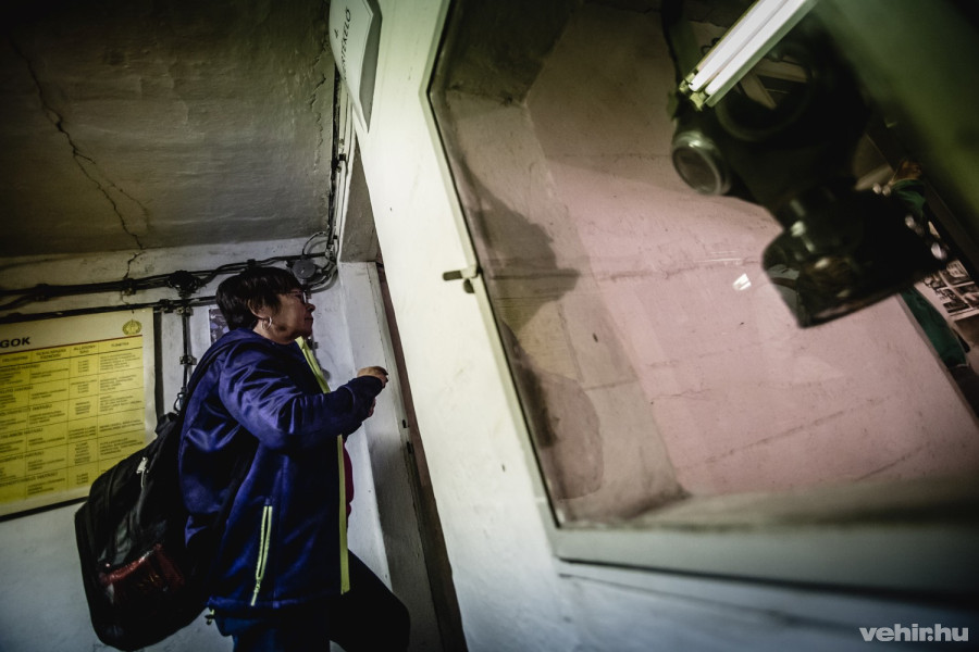 A túrázók a MÁV légotalmi pincéjébe is betekinthettek