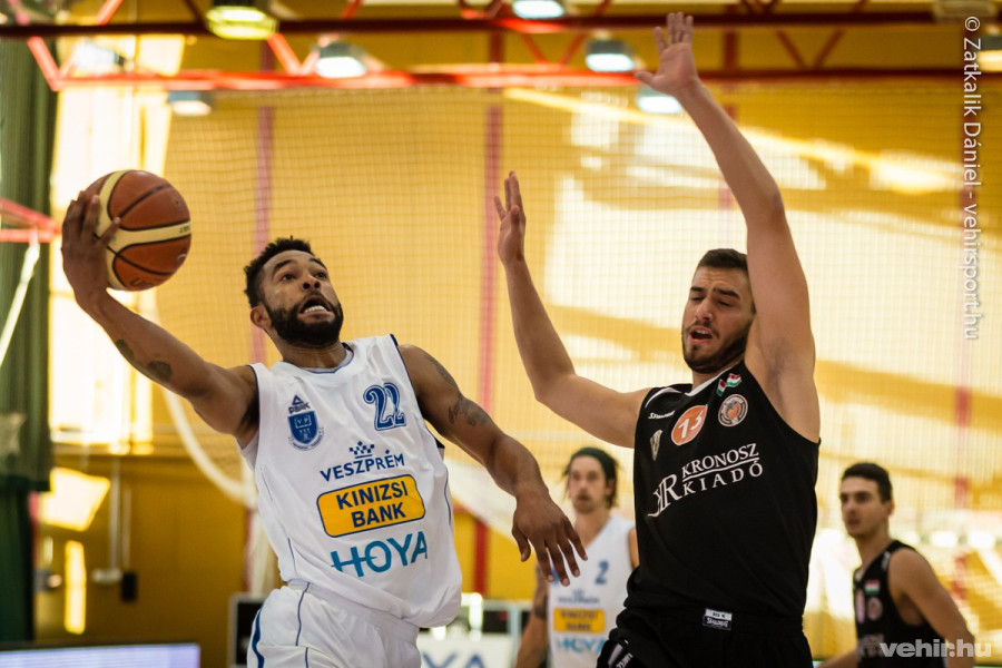 Cook vezetésével Nagykőrösön is nyert a Veszprém (archív fotó)