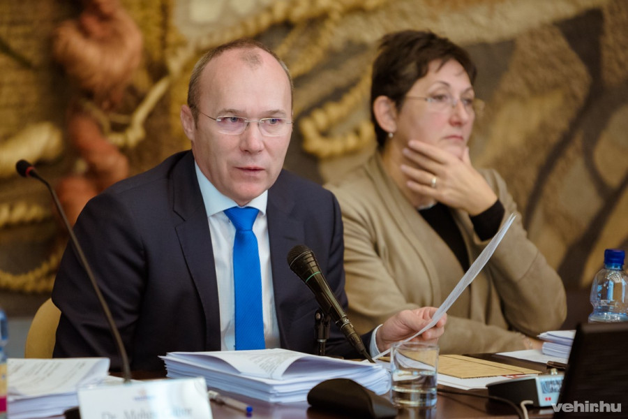 Porga gyula az október 26-i közgyűlésen