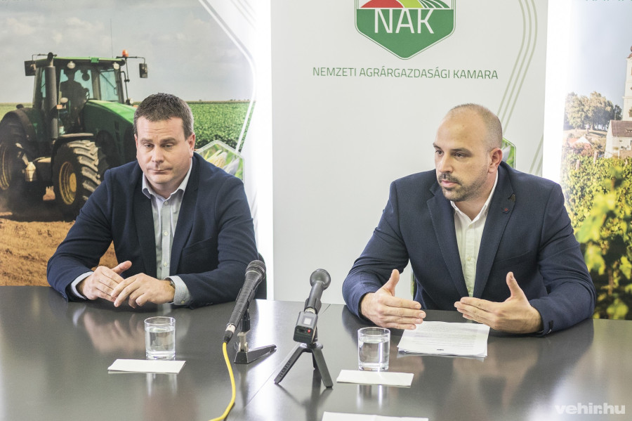 Farkasdy Károly megyei igazgató, Sövényházi Balázs megyei elnök