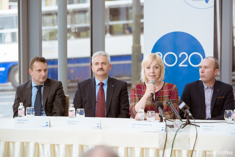 Balra: Kajdon Attila, Kugler Gyula