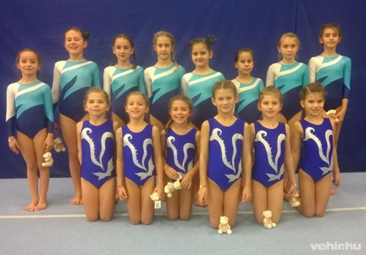 Állnak (balról jobbra): Horváth Boróka, Kálmán Luca, Koronczai Csenge, Forgács Dalma, Pálfi Leila, Poór Anna Gréta, Fejér Bernadett, Bozsó-Büki Alina, térdelnek: Garai Zara, Kovács Luca, Kovács Zoé, Gosztolai Szaffi, Molnár Dorka és Horváth Lora