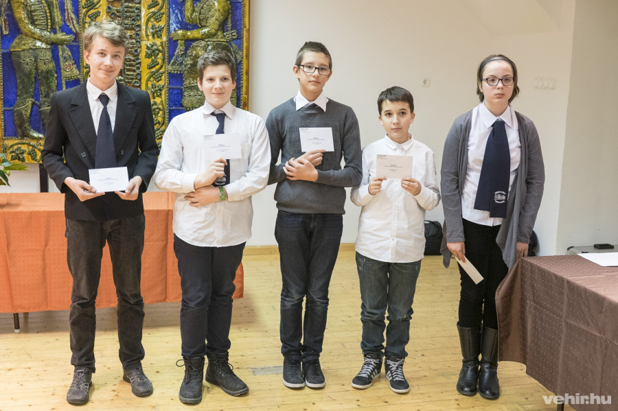 A nemzetközi matematikaversenyre továbbjutó diákok