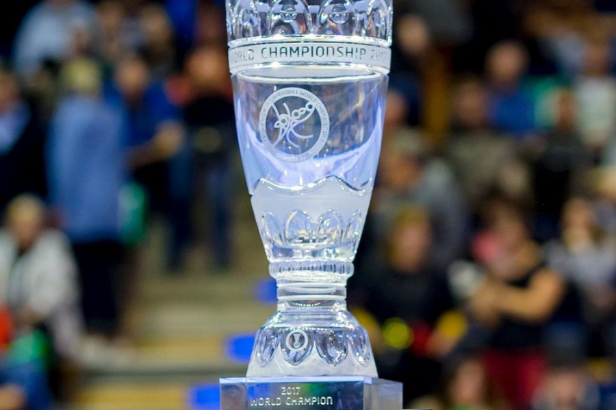 A franciák vihetik haza a győztesnek járó serleget