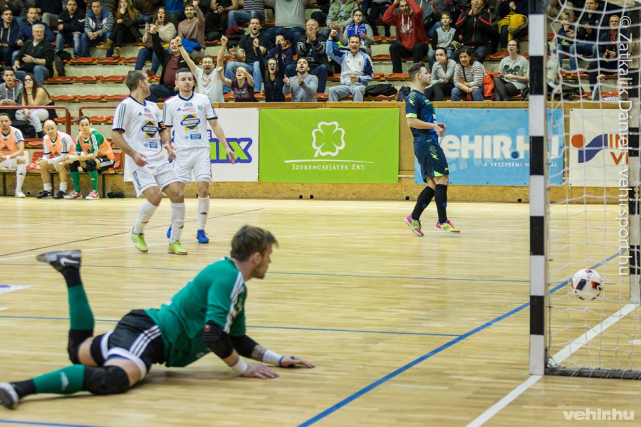 Ötször is a szombathelyi hálóba került a labda, mégsem szerzet pontot az 1. FCV (archív fotó)