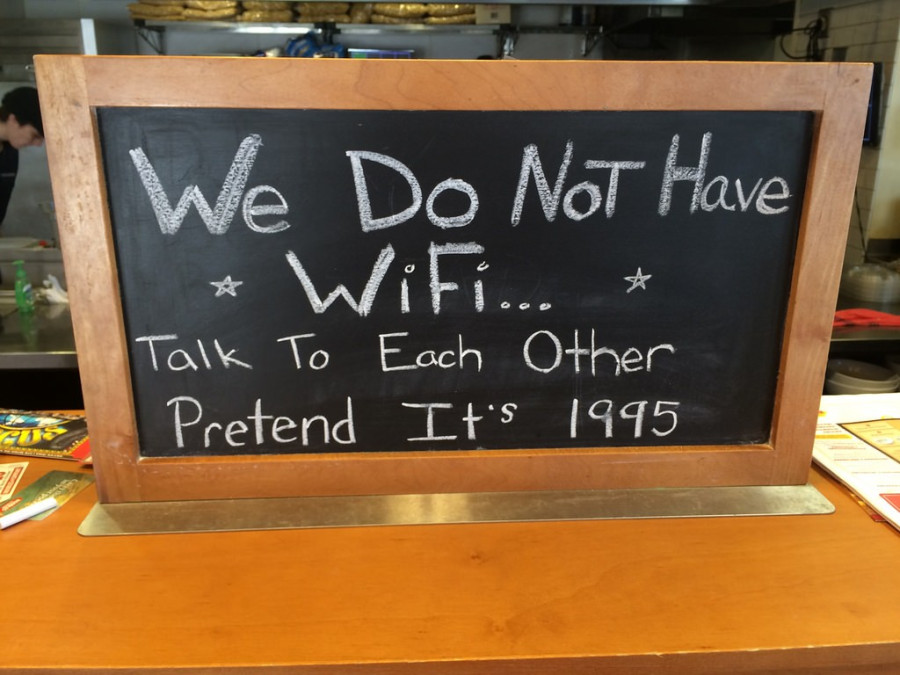 Nincs wifink, beszélgessetek, mintha 1995 lenne!