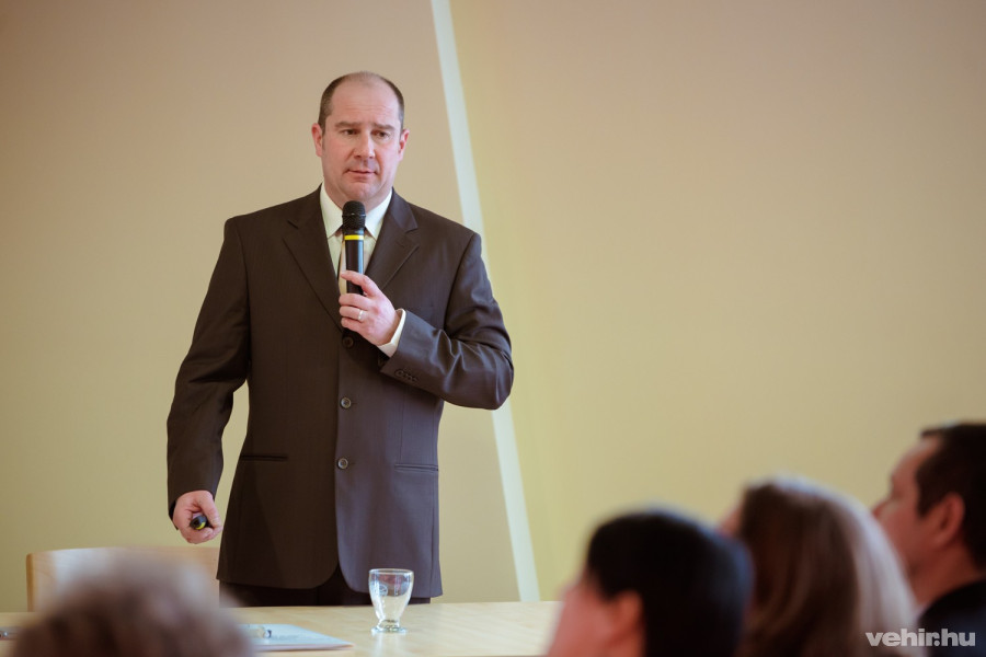 Mézes József, a Veszprémi Szakképzési Centrum projektmenedzsere