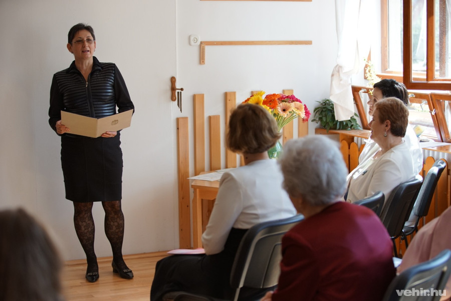 Brányi Mária alpolgármester is köszöntötte a waldorfosokat