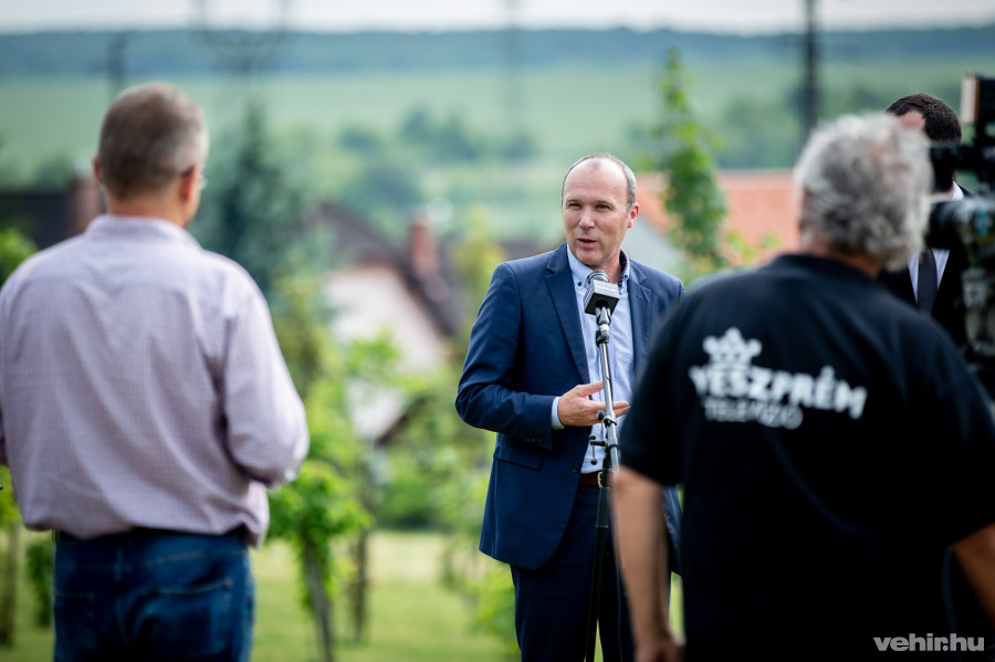 Porga Gyula polgármester szerint Kovács Áron jelentené a folytonosságot