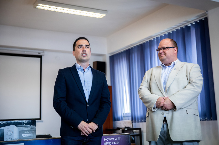 Ovádi Péter, Vörös Péter