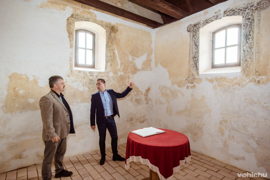 bikádi lászló károly és ovádi péter