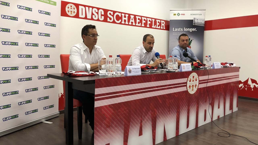 Fotó: http://dvsckezilabda.hu