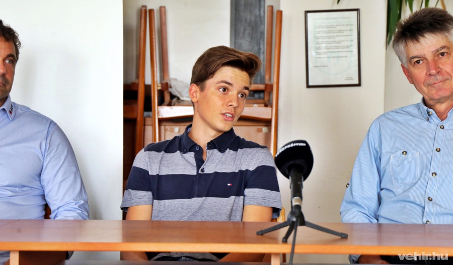 Vass Szilárd marad klubnál