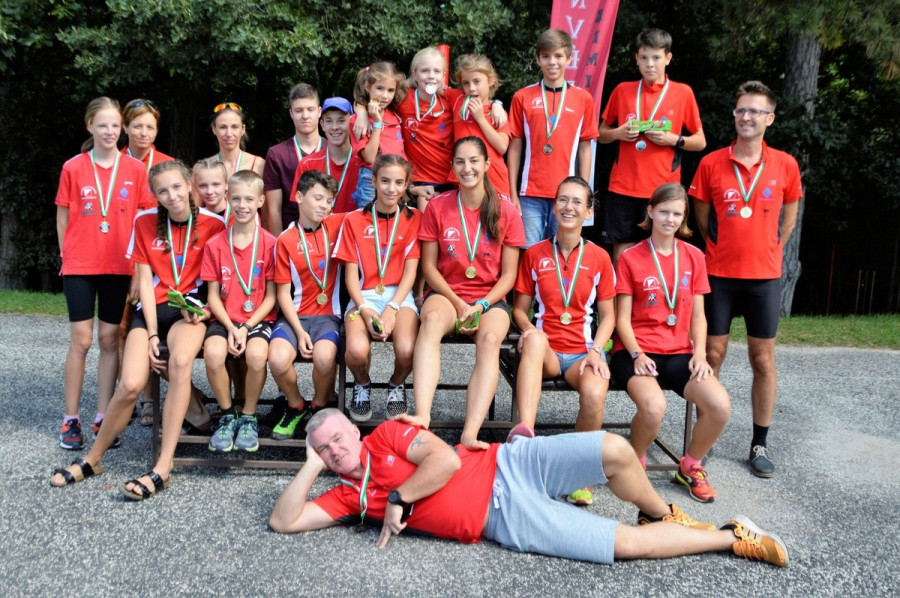 A VHSE dobogós helyen végzett versenyzői - Fotó: Bálint Mónika 