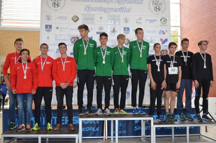 Az SVSE váltója a dobogó tetején, a VEDAC a harmadik fokán - Fotók: SVSE