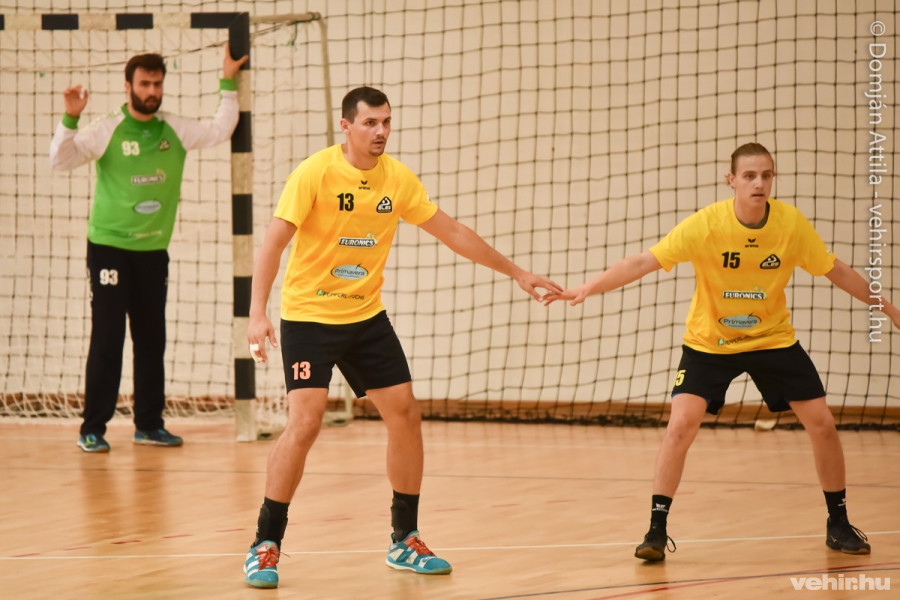 Városi után megyei derbi vár a VKKFT játékosaira