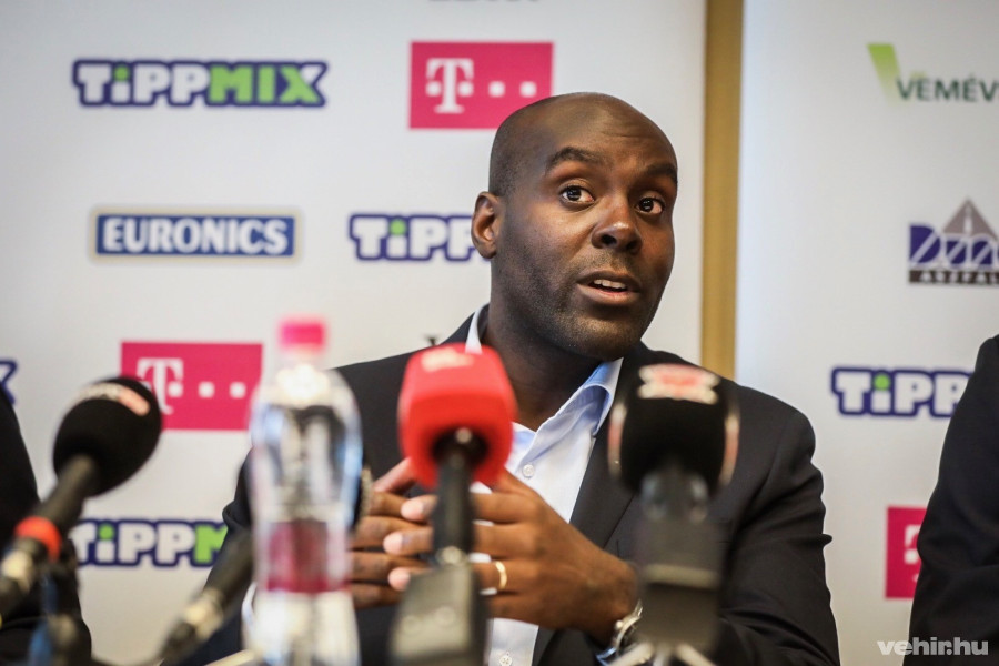 David Davis a Telekom új vezetőedzője