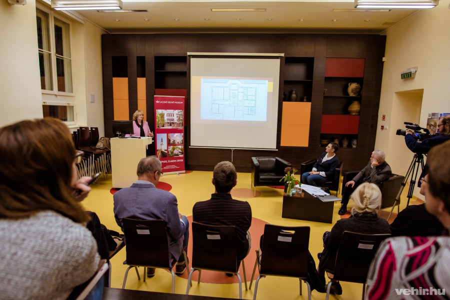 Kibővül a sajtótájékoztató helyszíne, az oktatóterem is