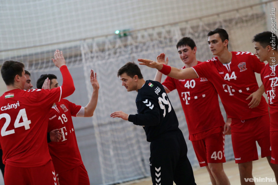 Gödör Bence keresztszalag-szakadás miatt tíz hónap kihagyás után térhetett vissza