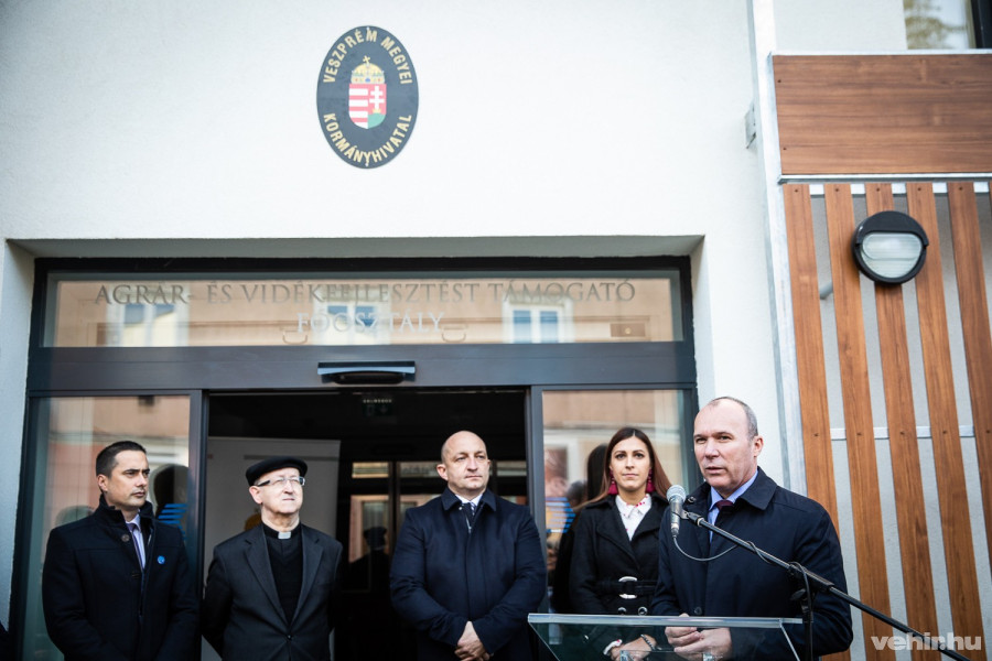 Porga Gyula szerint az egész közösség gyarapodik a megújult épülettel