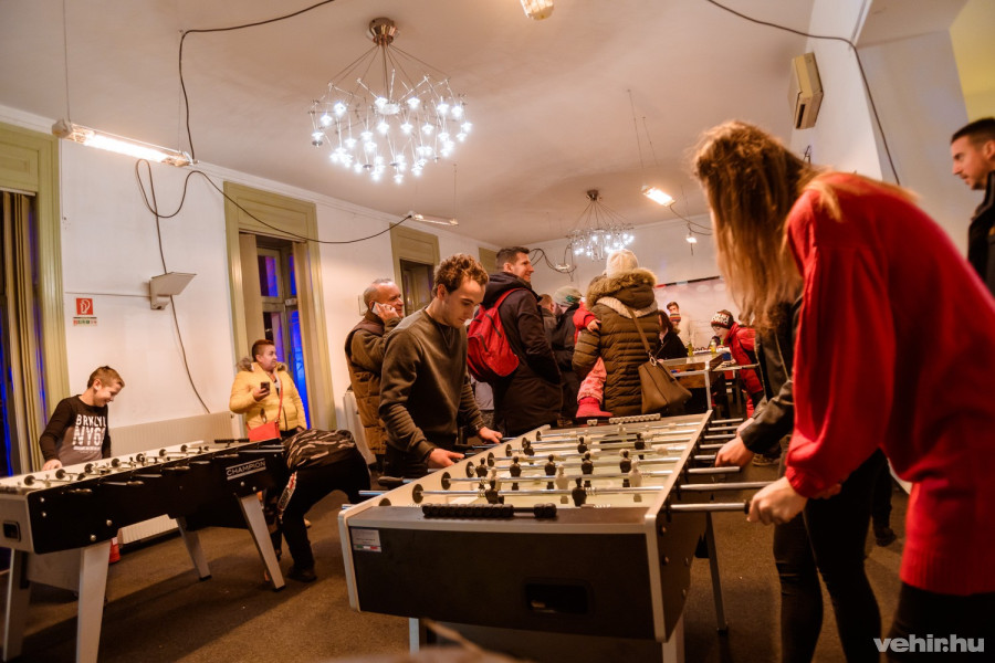 Az EKF inkább a hibák kijavításáról kell szóljon, pl. a fiatalok megtartásáról