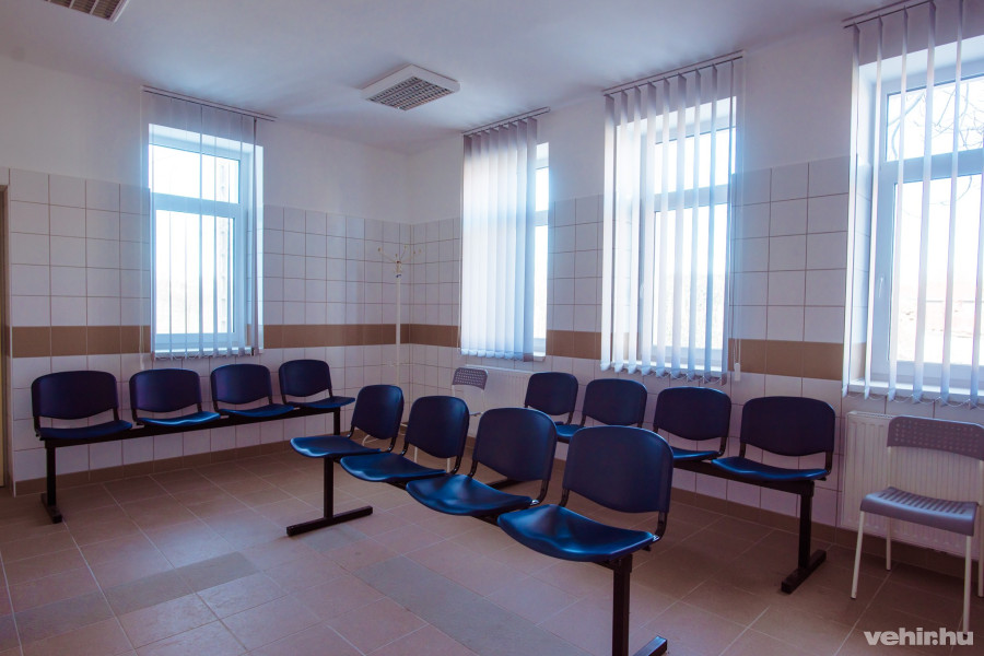Kulturált körülmények között várakozhatnak a betegek