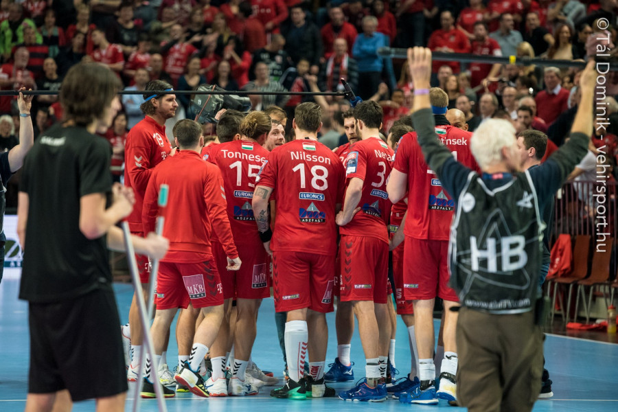 Portugáliába utazik a Veszprém