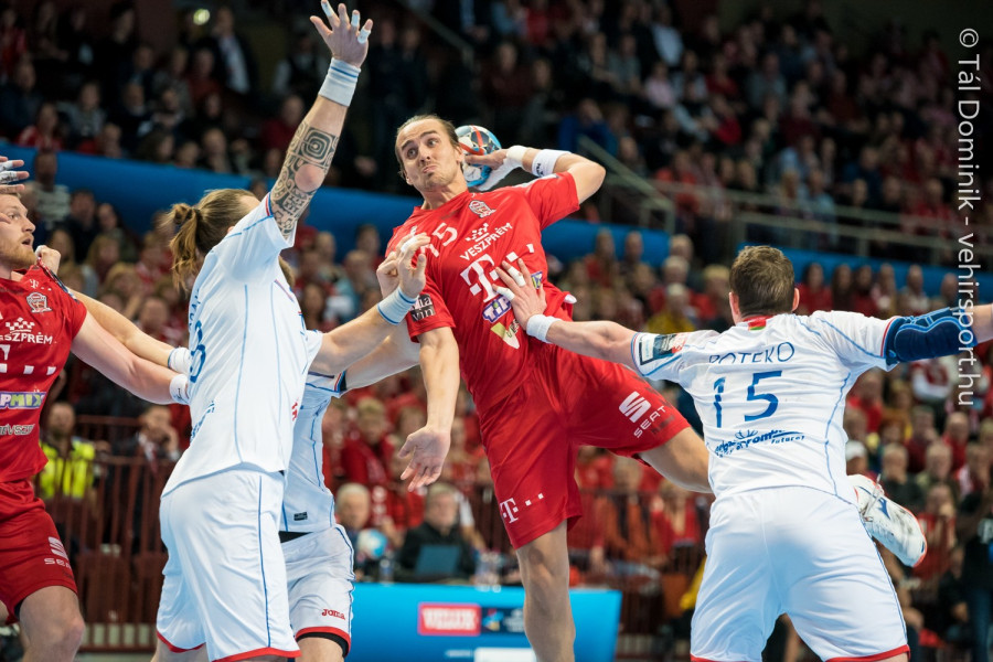 Tönnesen megsérült (archív fotó)