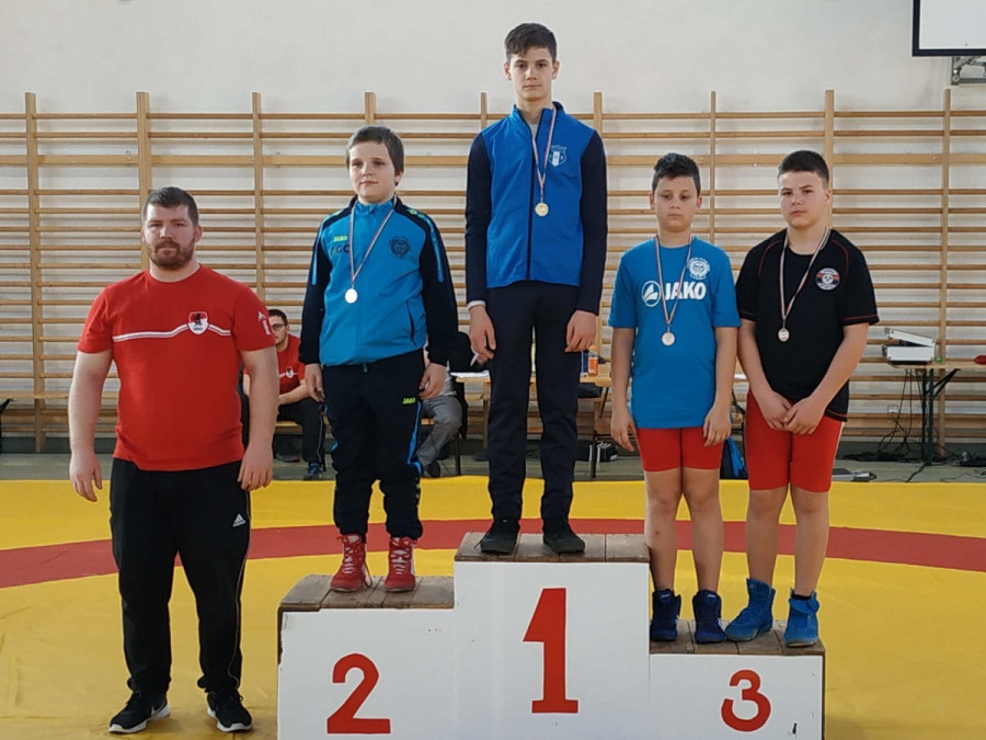 Jámbor Kristóf a dobogó tetején - Fotó: Centrum SE