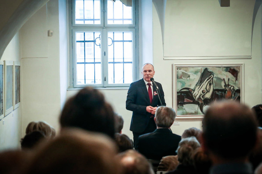 Porga Gyula köszöntötte a kiállításra érkezőket