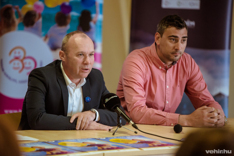 Porga Gyula, Gulyás Péter