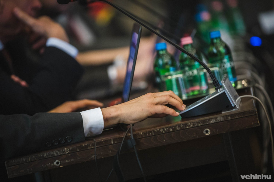 elfogadták a javaslatot