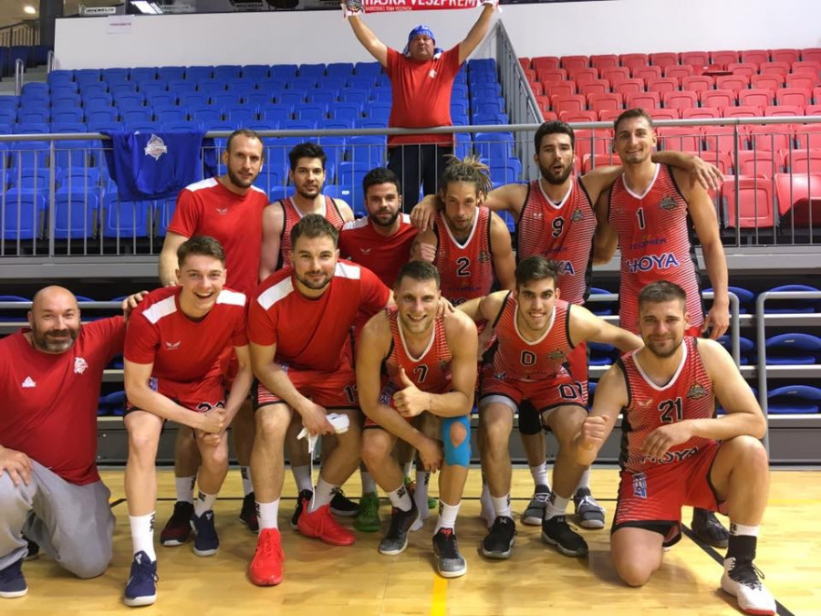 A feljutásért küzdhet a Veszprém - Fotó: Hoya-PE Veszprém Facebook