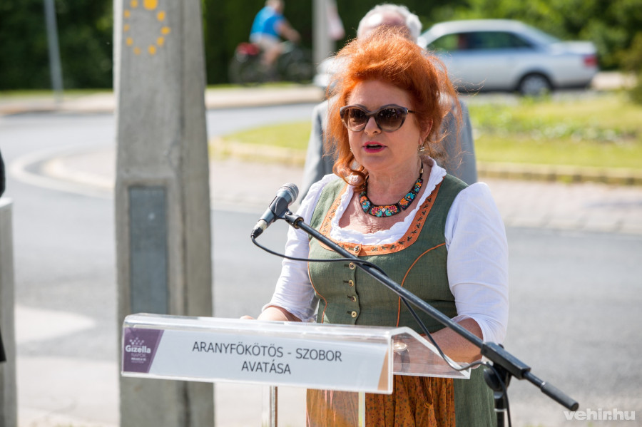 A passaui alpolgármester szerint megtiszteltetés, hogy Veszprémben állhat a szobor