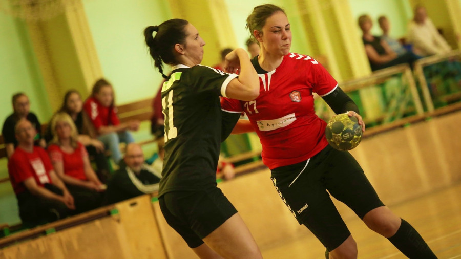 Ács Anna állta a pofonokat