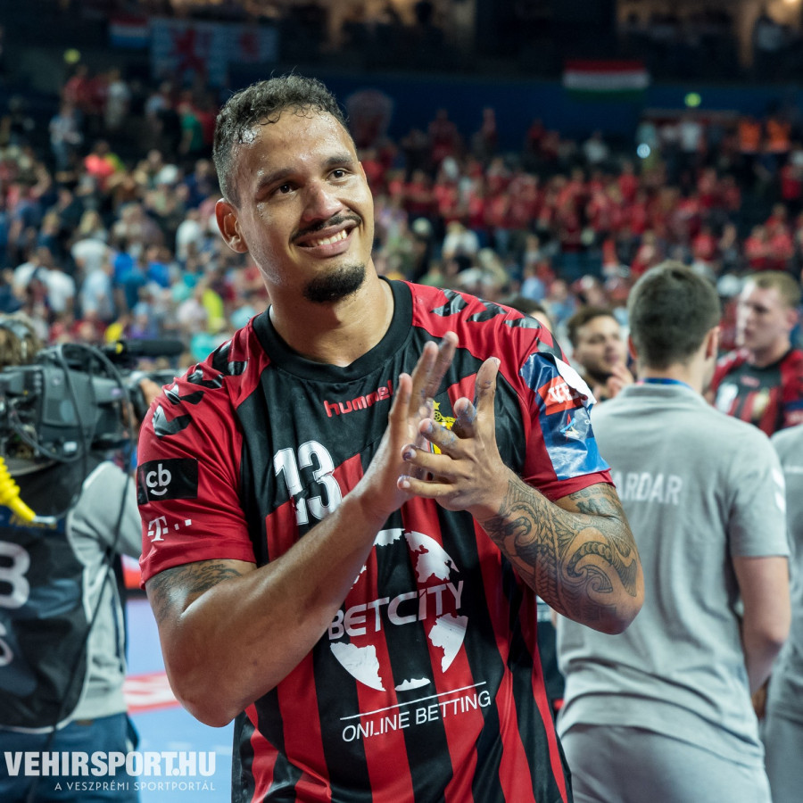 A brazil Rogerio Moraes veszprémire cserélte a szkopjei mezt (archív fotó)