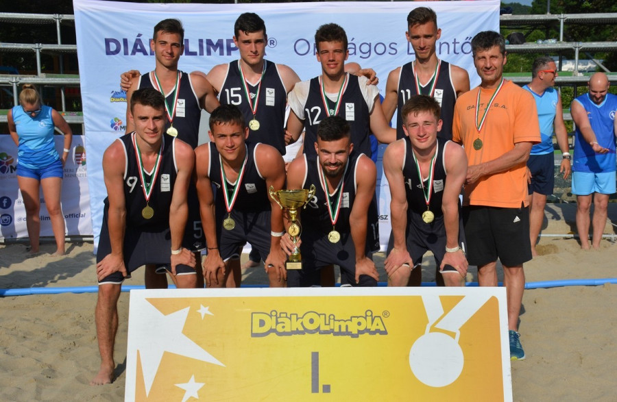 A bajnokcsapat - Fotó: Noszlopy Facebook