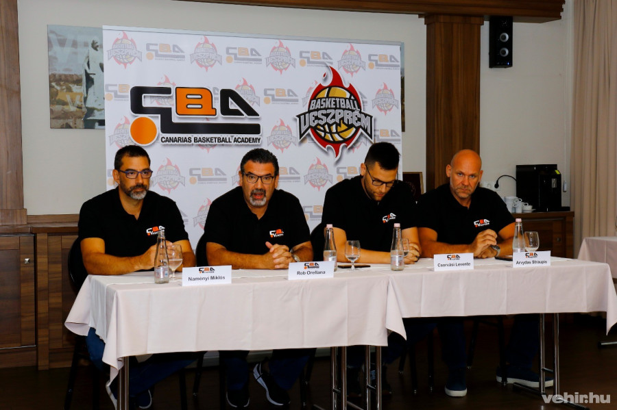 Naményi Miklós, Rob Orellana, Csorvási Levente, Arvydas Straupis