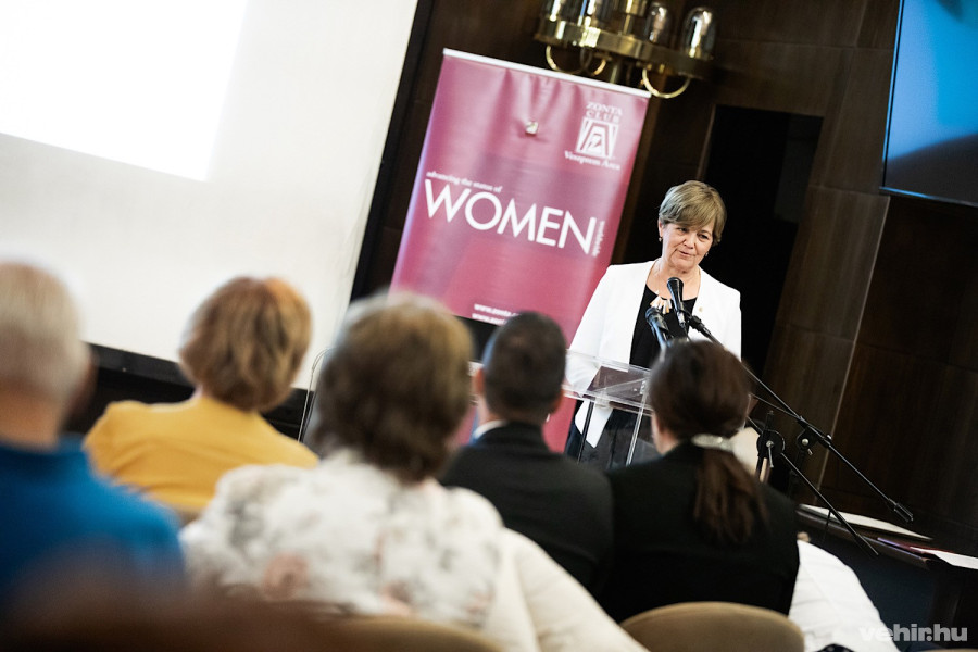 Sulákné Hontai Mária