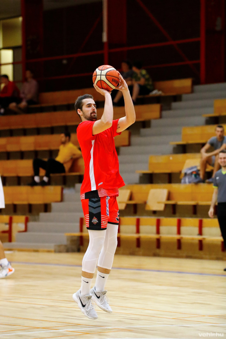 A fiatal tehetség, Füzi Róbert