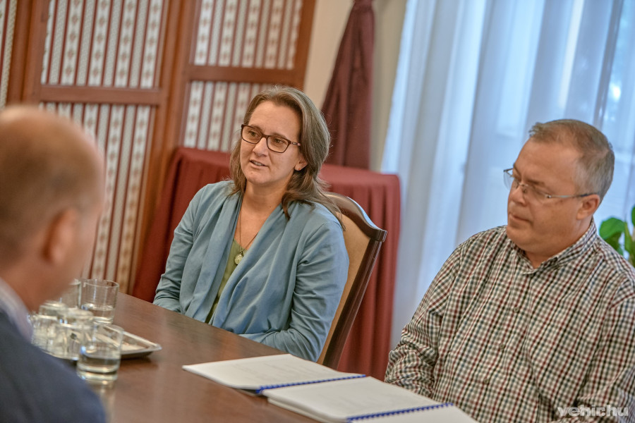 Báthoryné Dr. Nagy Ildikó Réka és Haluza János