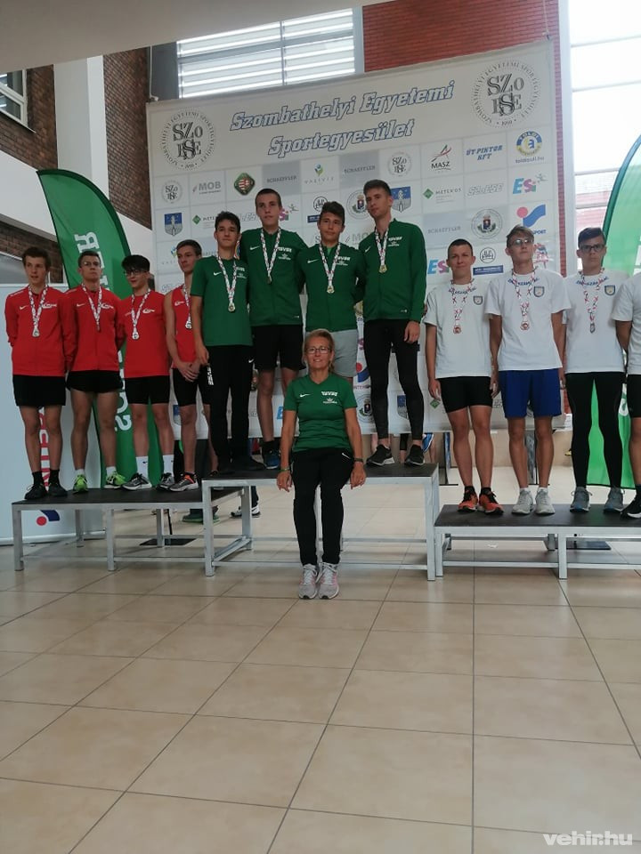 Zsetnyai Ákos, Tóth Márton, Szitay Ágoston, Molnár Attila - Fotó: SVSE/Stupián Anikó