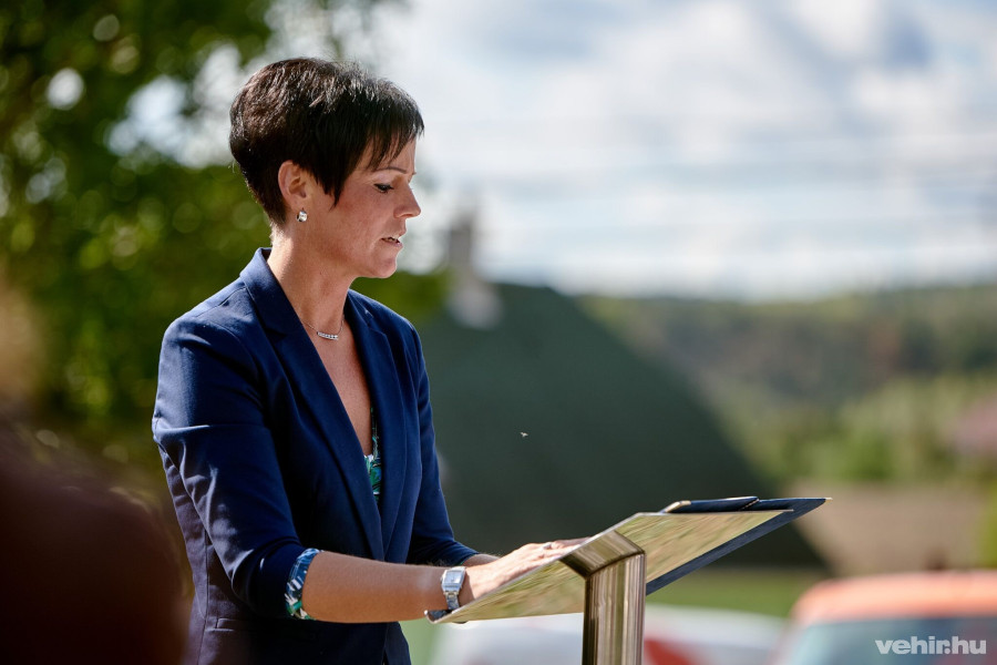 Kőszegi Ilona, Királyszentisván polgármestere