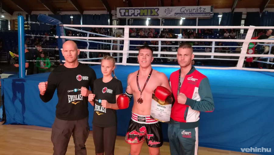 A szakágvezető Dobos, Sipos, Kun, valamint Sárközi Attila