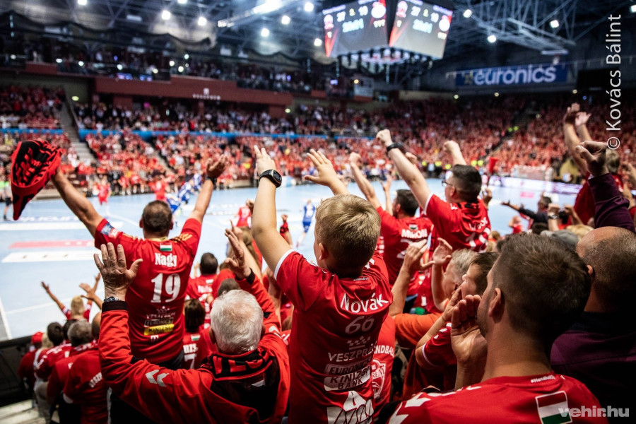 A veszprémi szurkolók bizonyították: jóban-rosszban támogatják csapatukat!